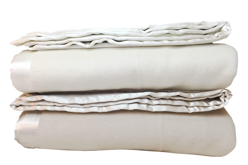 Koc jedwabny 150/210 Kość Słoniowa