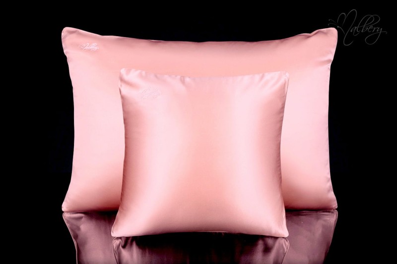 Malbery Jedwabna Poszewka 50/70 na Poduszkę - wzór: Light Pink