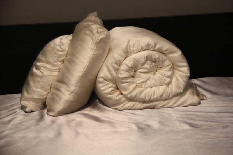 Seven Jedwabna Kołdra 160/200 - 1,5 kg (Poszycie Jedwabne) 